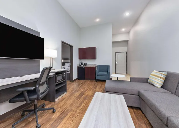 La Quinta By Wyndham Allen At The Village