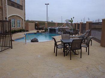 Hotel La Quinta By Wyndham At The Village