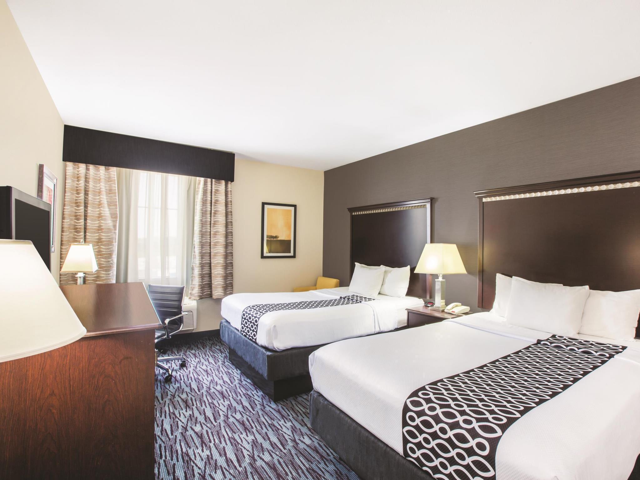 Hotel La Quinta By Wyndham At The Village Allen