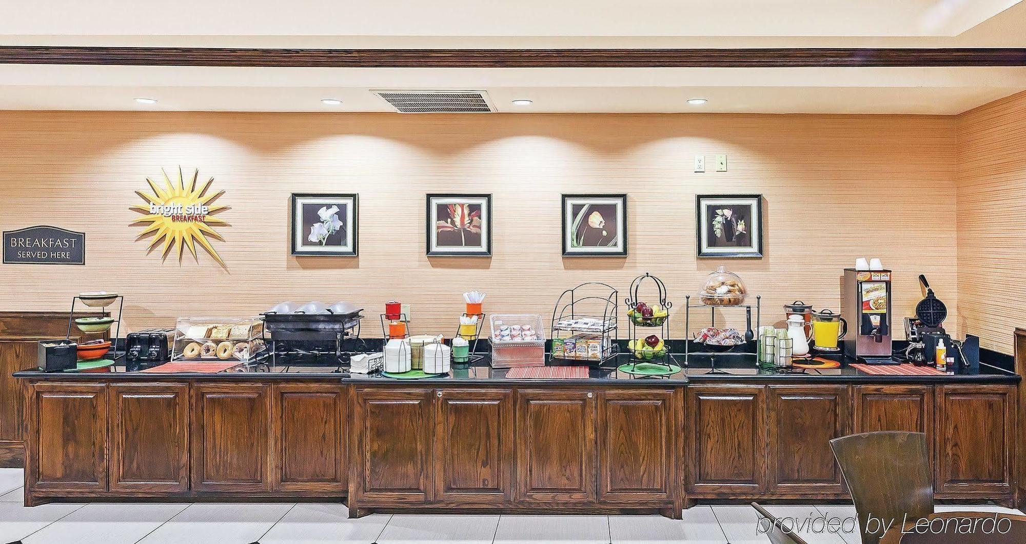 Hotel La Quinta By Wyndham At The Village 3*